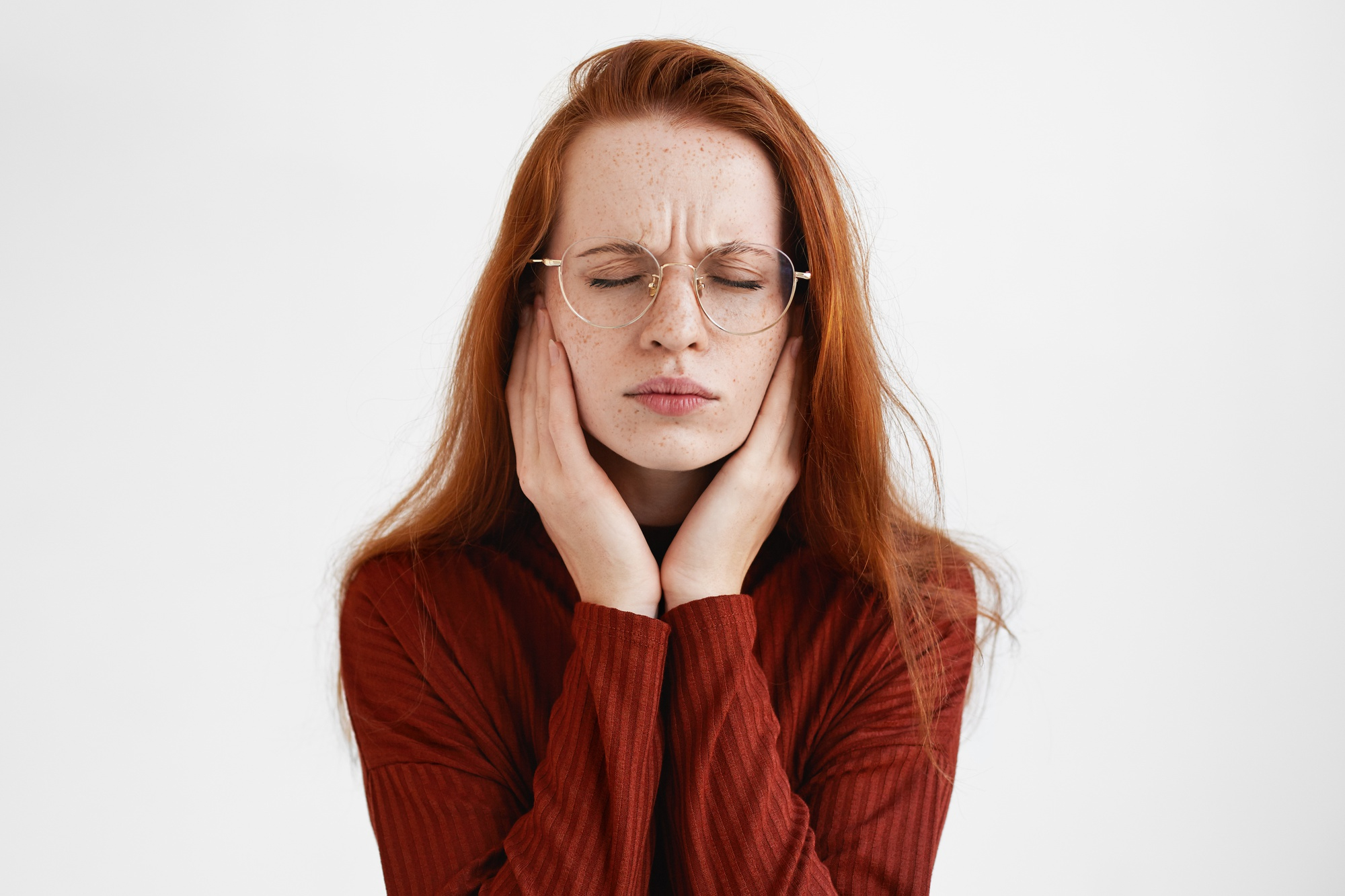 Tratament disfunctie ATM cu tehnici manuale și exerciții terapeutice pentru reducerea simptomelor și corectarea cauzelor